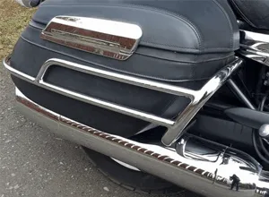 SADDLEBAG GUARD RAILS YAMAHA XV 1900 MIDNIGHT STAR